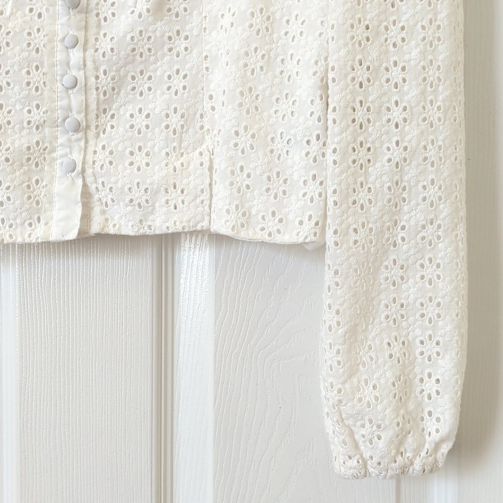 Joie Eyelet Embroidered Square Neck Form Fitting Long Sleeve Cropped Top White S - Picture 8 of 12
